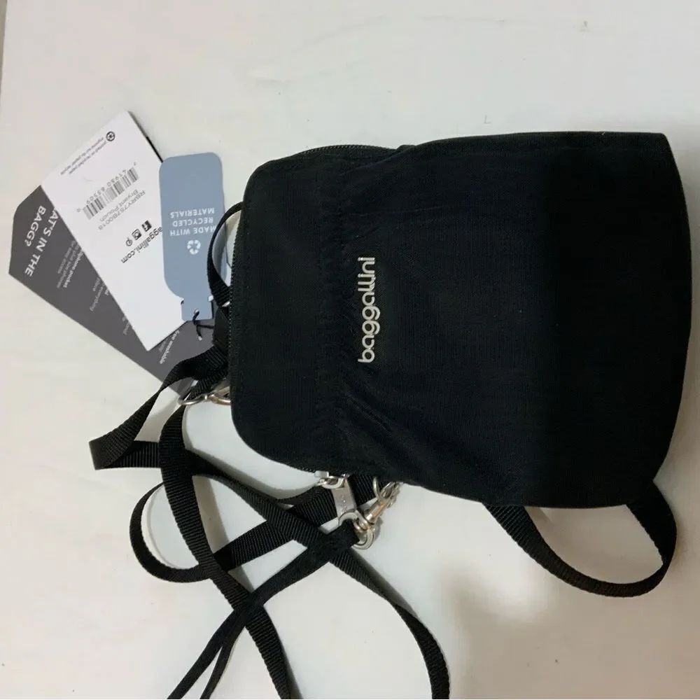 New Baggallini RFID BRYANT Crossbody Bag Lightweight Small Black Pouch